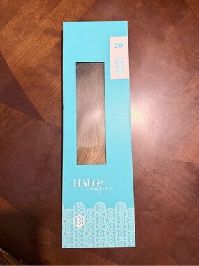 HALO Couture 20" Balayage Blonde Halo Hairpiece.